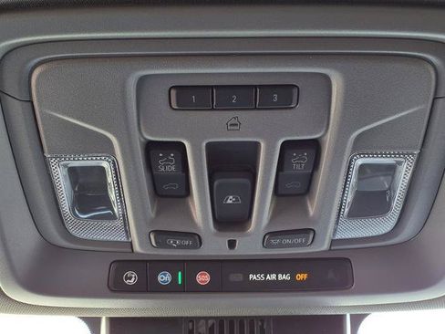 New 2026 GMC Sierra 2500 Denali w/ Denali Reserve Package AWD/4WD image 18