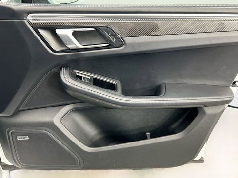 Used 2018 Porsche Macan GTS image 24