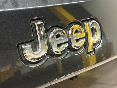 Used 2014 Jeep Grand Cherokee Laredo w/ Quick Order Package 23E RWD image 23