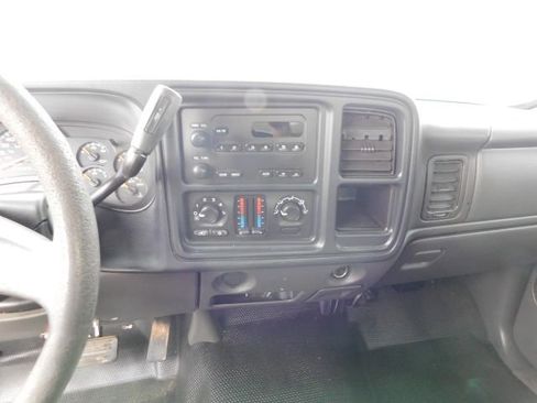 Used 2006 Chevrolet Silverado 1500 W/T image 13