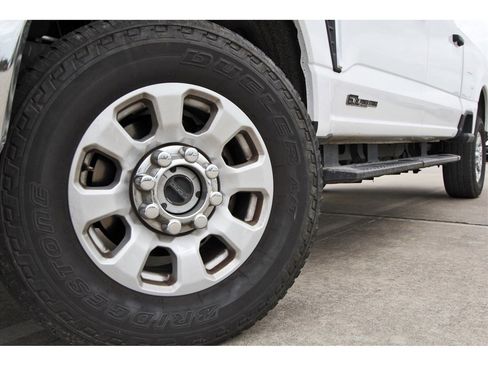 Used 2024 Ford F250 XLT w/ FX4 Off-Road Package image 30