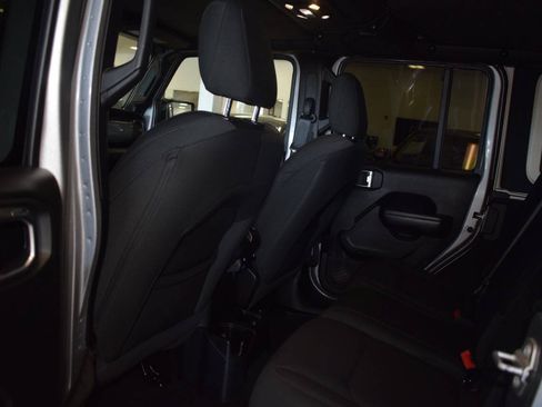 Used 2020 Jeep Wrangler Unlimited Sport AWD/4WD image 22