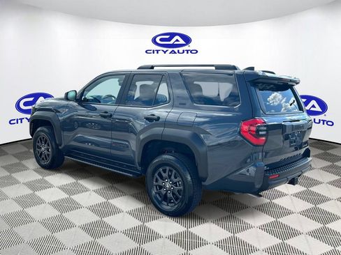 Used 2025 Toyota 4Runner SR5 AWD/4WD image 7