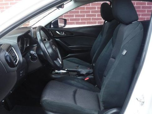 Used 2016 MAZDA MAZDA3 i Touring FWD image 8