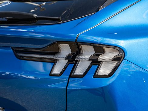 New 2025 Ford Mustang Mach-E Premium image 7