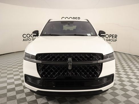 New 2025 Lincoln Navigator L Reserve w/ Jet Appearance Package image 9