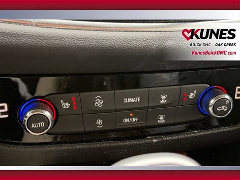 Used 2021 Buick Enclave Essence w/ Sport Touring Edition AWD/4WD image 34