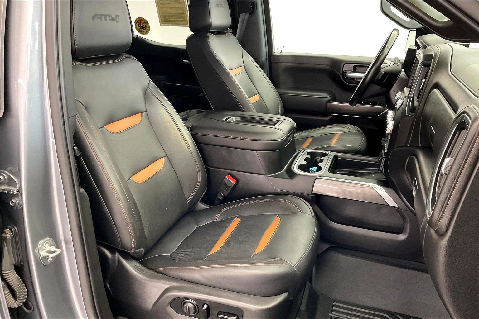 Used 2021 GMC Sierra 1500 AT4 w/ AT4 Premium Package AWD/4WD image 6