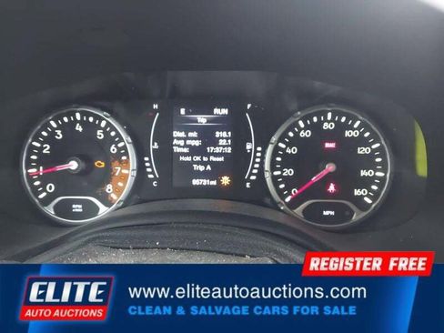 Used 2017 Jeep Renegade Altitude image 14