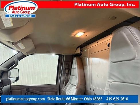 Used 2016 Chevrolet Express 3500 Extended image 13
