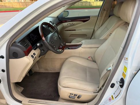 Used 2010 Lexus LS 460 L RWD image 11