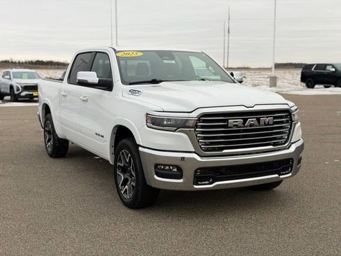 Used 2025 RAM 1500 Laramie image 5