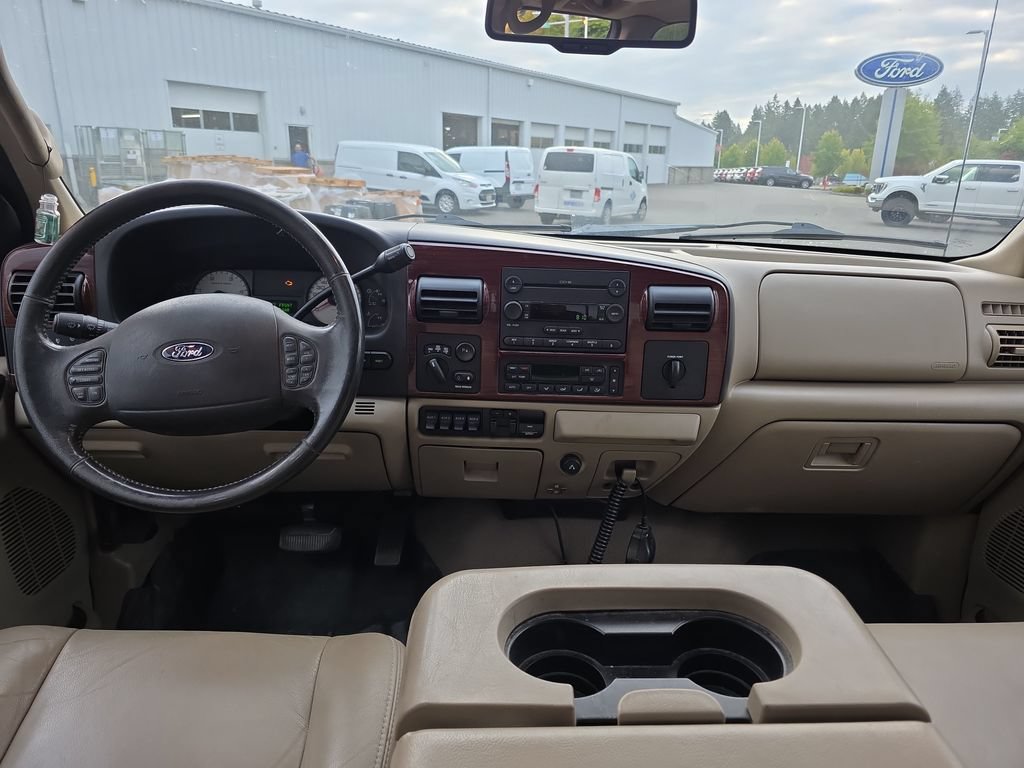 Used 2006 Ford F350 Lariat AWD/4WD image 5