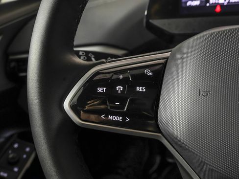 Used 2023 Volkswagen ID.4 Pro S image 30