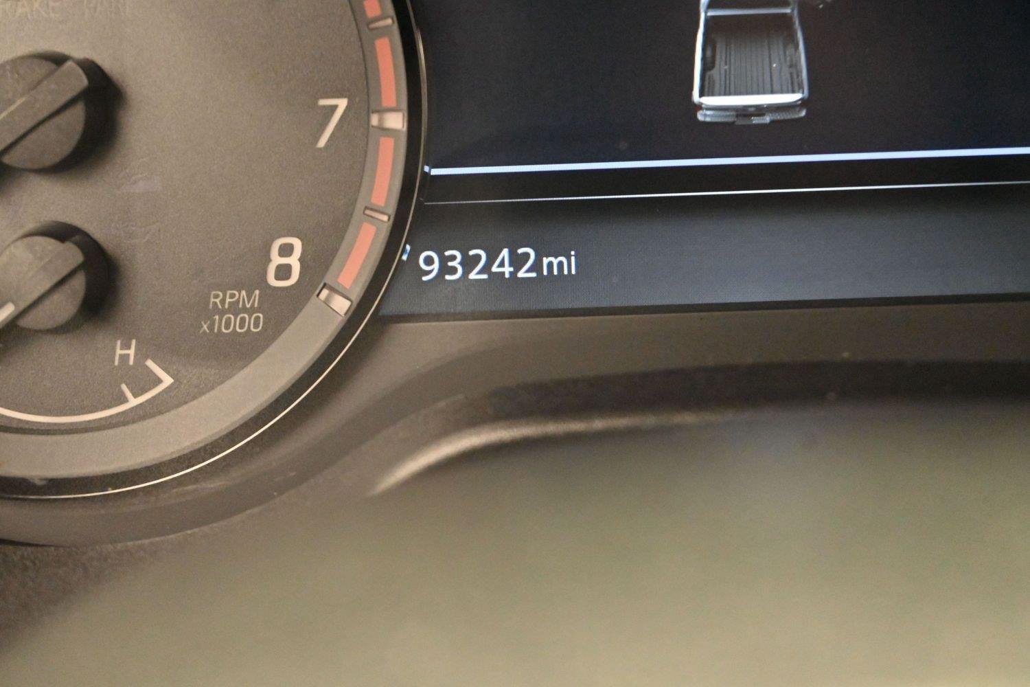 Used 2021 Nissan Titan PRO-4X w/ Pro-4x Convenience Package AWD/4WD image 20