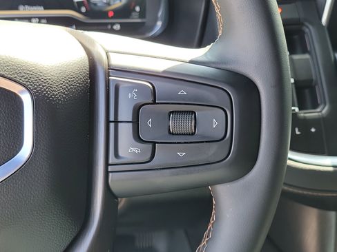 Used 2024 GMC Yukon AT4 AWD/4WD image 24