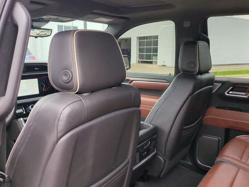Used 2025 GMC Sierra 1500 Denali Ultimate AWD/4WD image 17