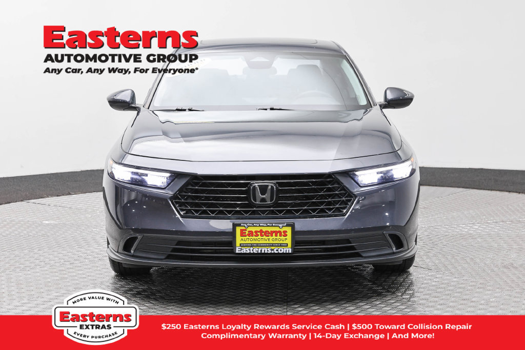 Used 2023 Honda Accord EX image 3