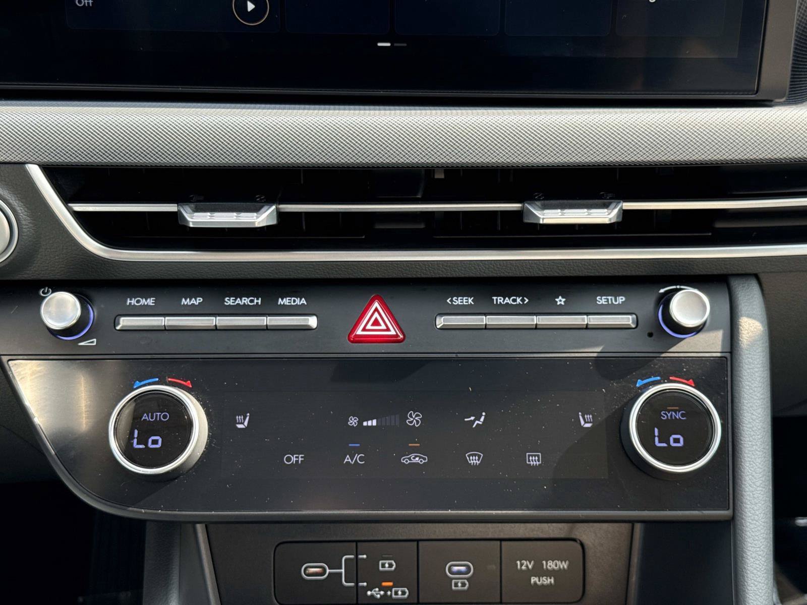 Certified 2025 Hyundai Sonata SEL AWD/4WD image 6