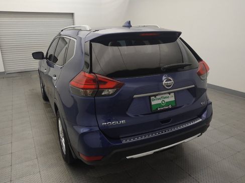 Used 2017 Nissan Rogue SV FWD image 6