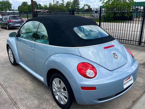 Used 2010 Volkswagen Beetle Convertible image 15