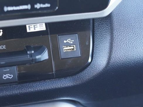 Used 2022 Toyota Tundra SR5 w/ TRD Off-Road Package image 30