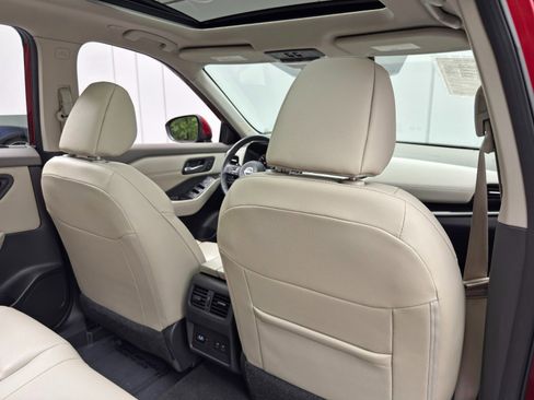 Used 2023 Nissan Rogue SL w/ SL Premium Package FWD image 35