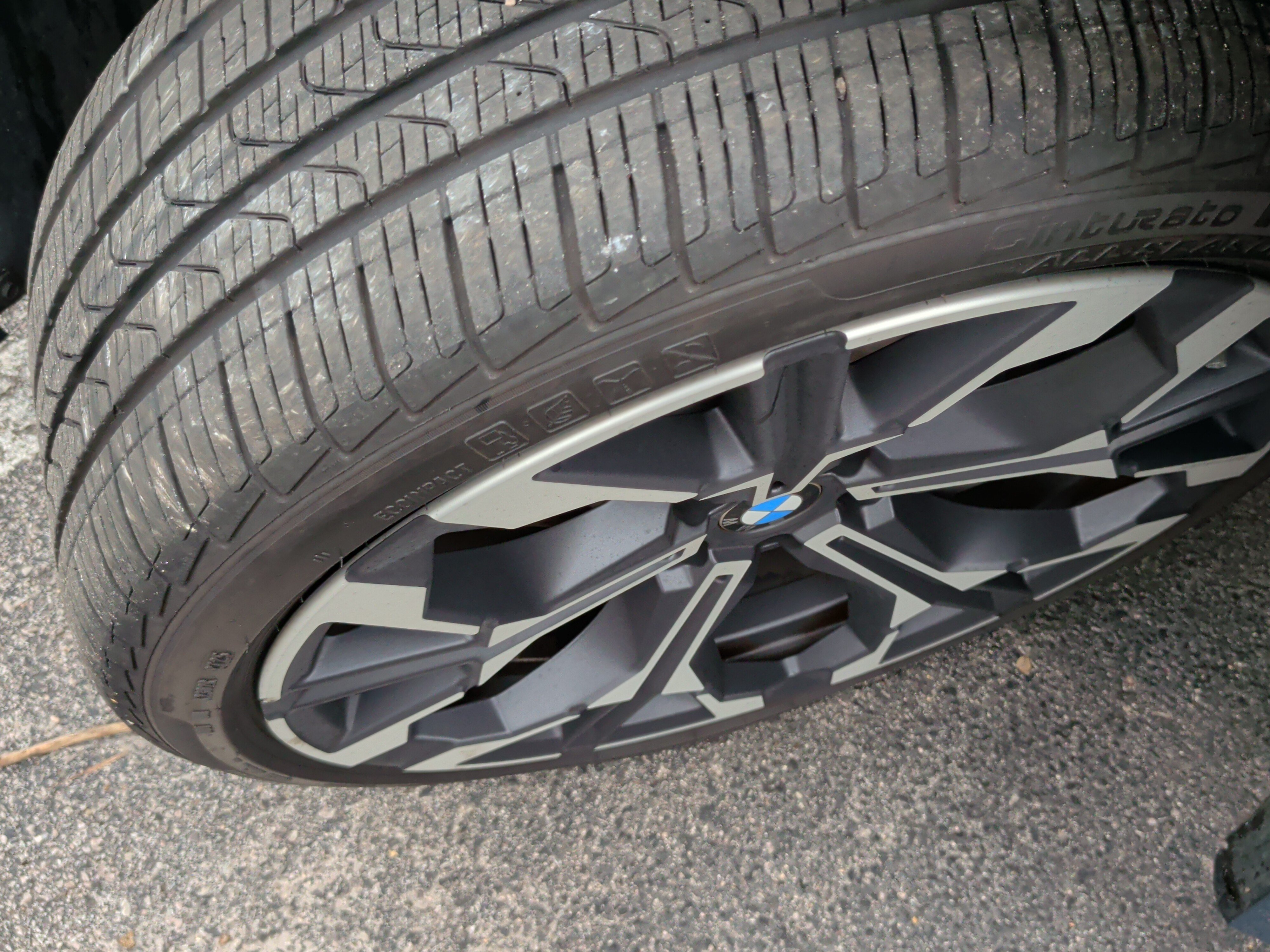 Used 2025 BMW 330i Sedan RWD image 12