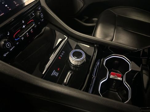 Used 2023 Jeep Grand Cherokee L Limited image 11