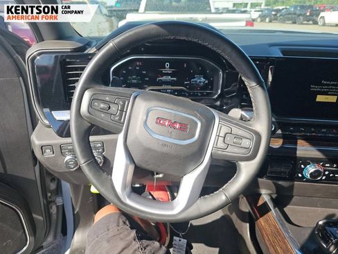 Used 2024 GMC Sierra 1500 Elevation w/ Elevation Premium Package AWD/4WD image 7