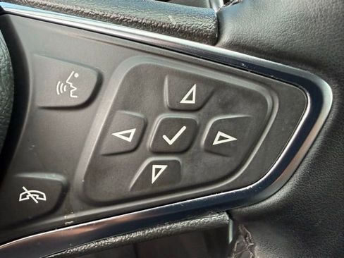 Used 2024 Chevrolet Equinox LT image 23