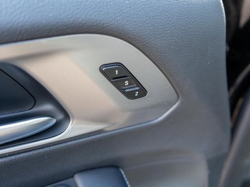 New 2026 Chrysler Pacifica Select image 15