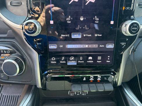 Used 2025 RAM 1500 Lone Star AWD/4WD image 19