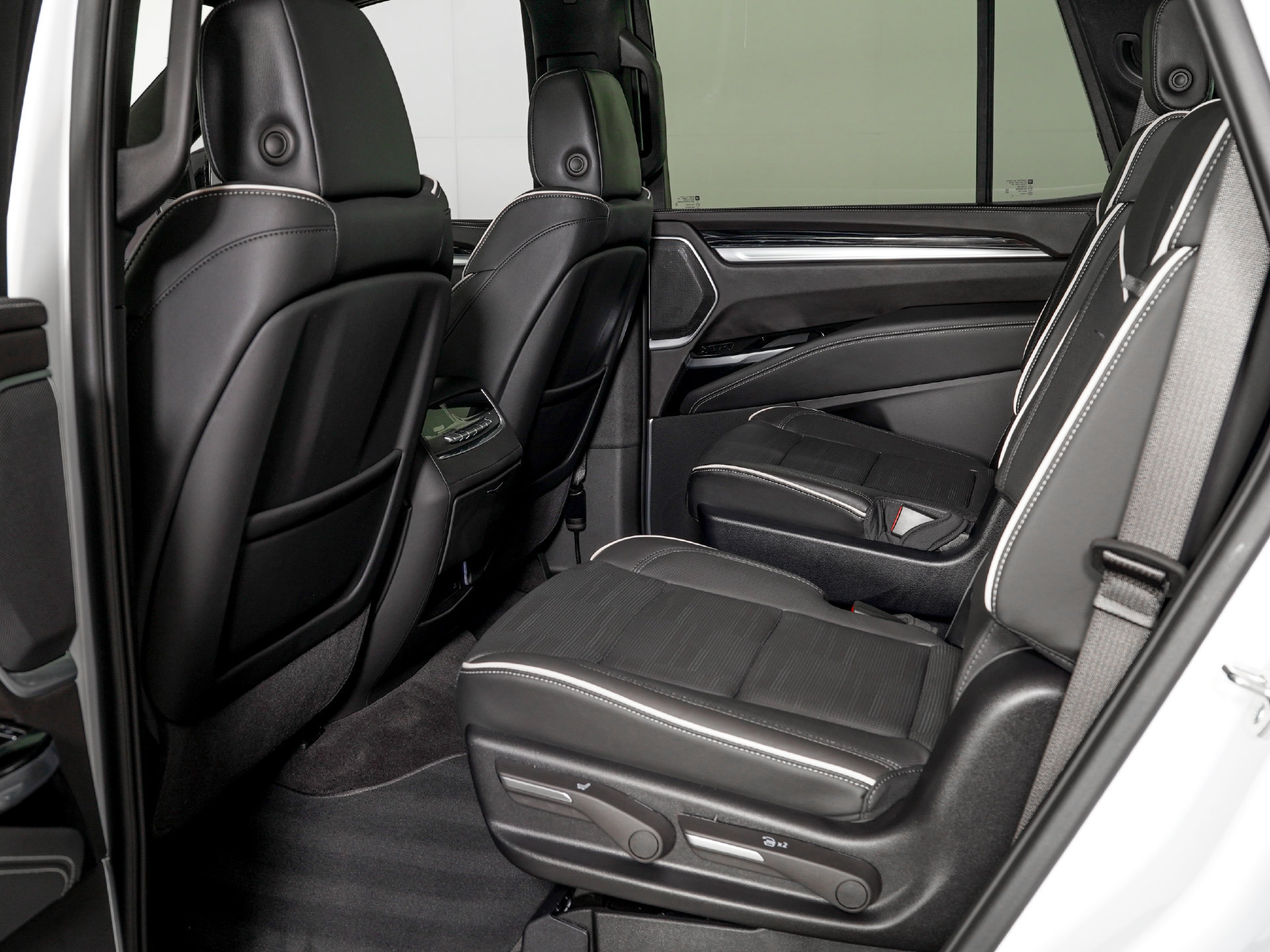 Used 2026 Cadillac Escalade Sport w/ Touring Package AWD/4WD image 14