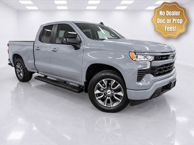 Used 2024 Chevrolet Silverado 1500 RST AWD/4WD image 2