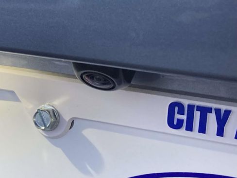 Used 2022 Toyota Corolla SE image 13