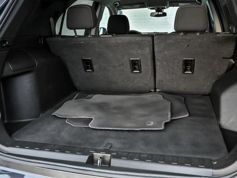 Used 2022 Chevrolet Equinox LT FWD image 12