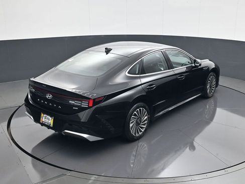 New 2026 Hyundai Sonata Limited image 17