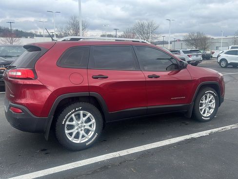 Used 2015 Jeep Cherokee Sport w/ Cold Weather Group image 5