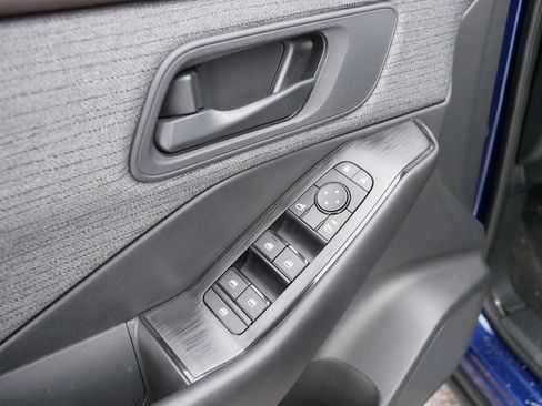 Certified 2023 Nissan Rogue S image 19