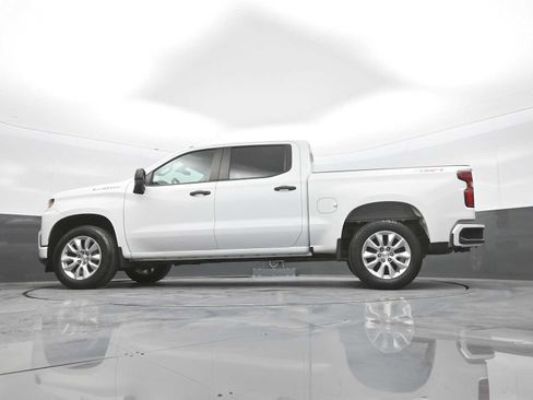 Used 2022 Chevrolet Silverado 1500 Custom AWD/4WD image 32