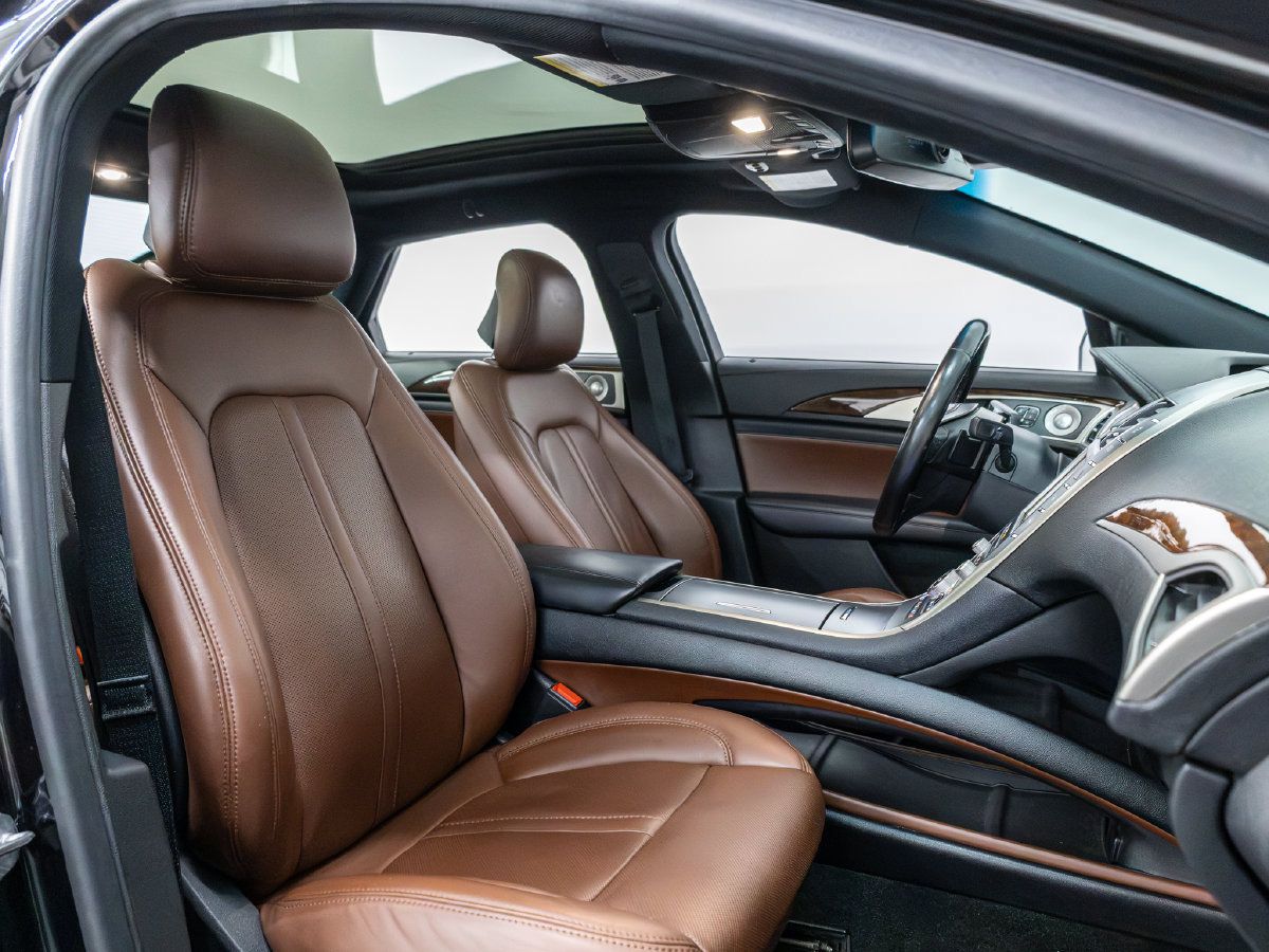 Used 2019 Lincoln MKZ Reserve w/ Luxury Package AWD/4WD image 35