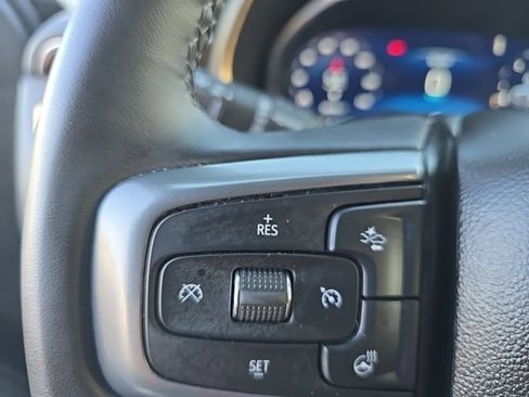 Used 2024 Chevrolet Tahoe Premier w/ Premium Package image 32