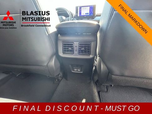 Used 2023 Toyota RAV4 Limited image 36