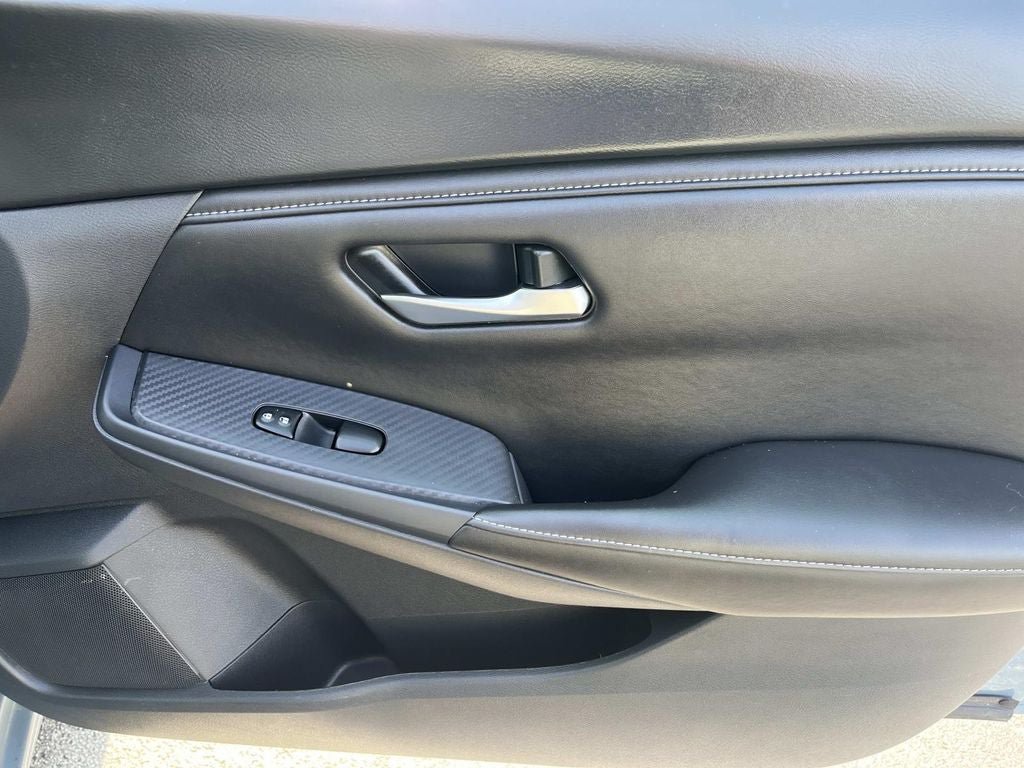 Used 2025 Nissan Sentra SV FWD image 19