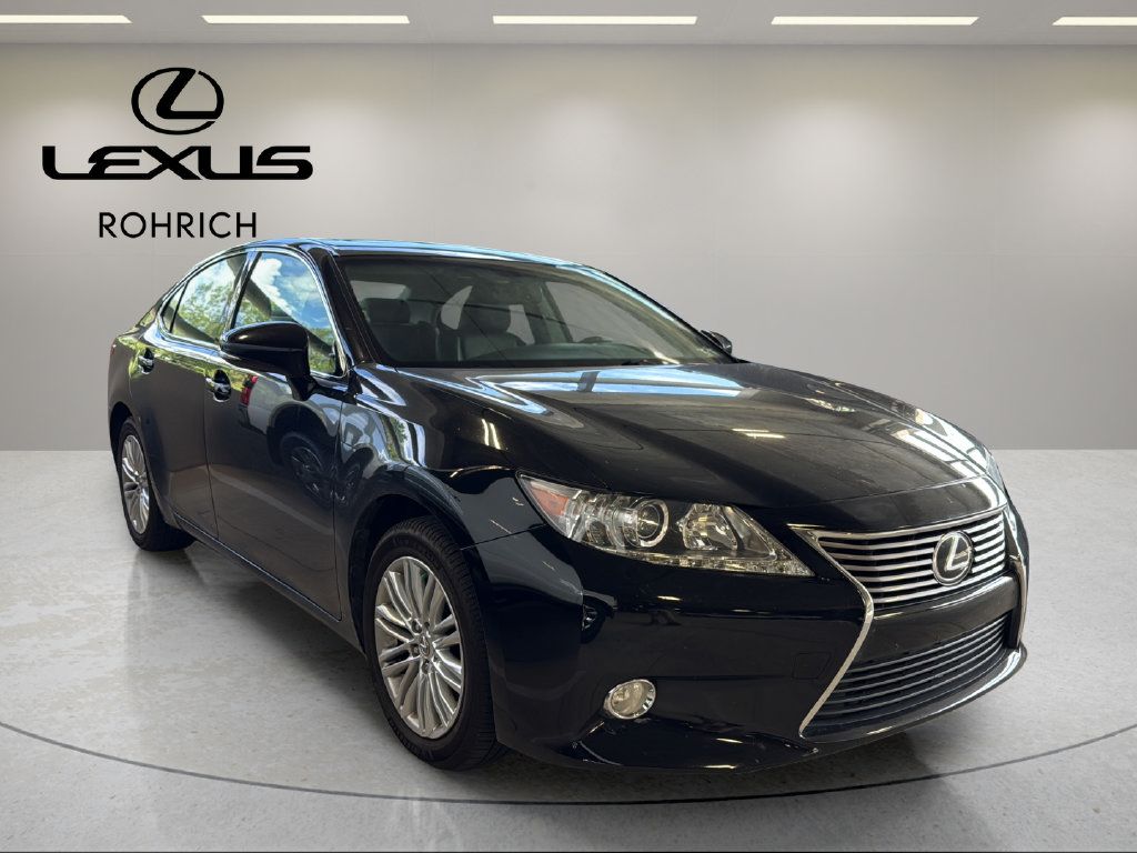 Used 2013 Lexus ES 350 w/ Luxury Pkg FWD image 4
