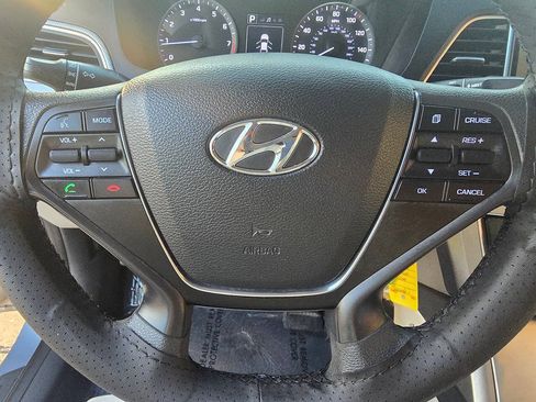 Used 2016 Hyundai Sonata SE FWD image 34