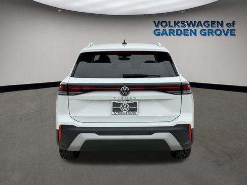 New 2025 Volkswagen Tiguan S image 9