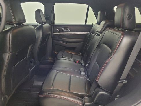 Used 2019 Ford Explorer Sport AWD/4WD image 18