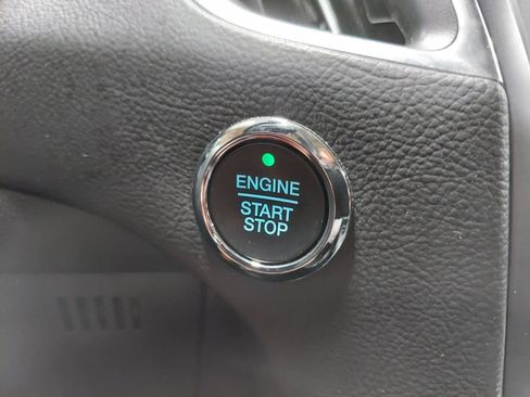 Used 2022 Ford Edge Titanium AWD/4WD image 29